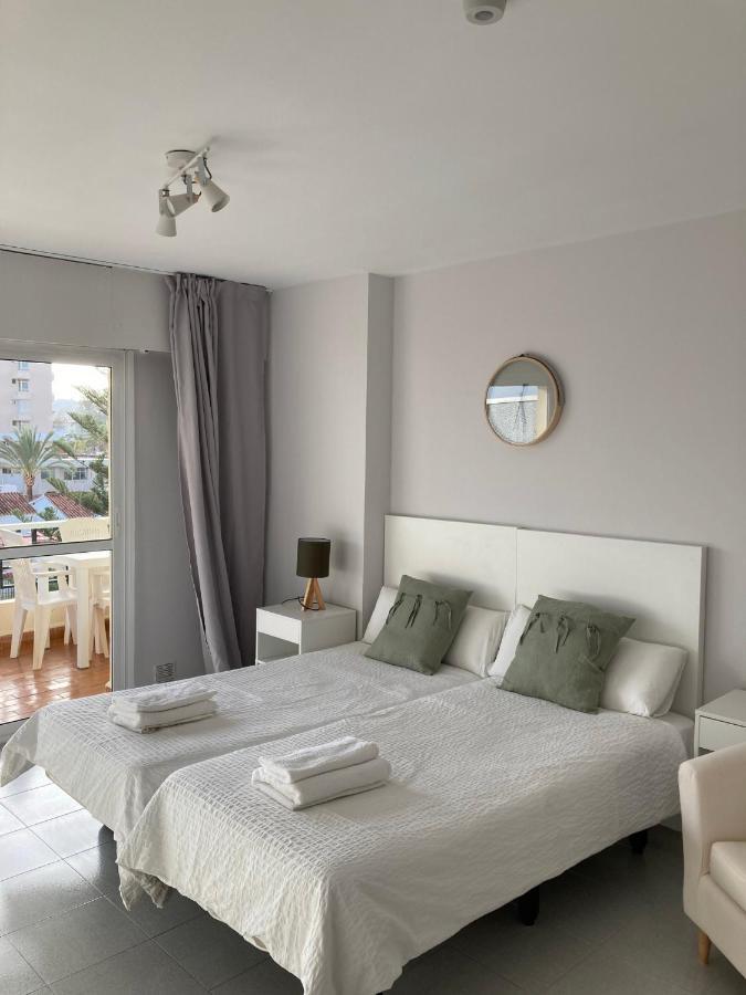 Apartament Carihuela Nucleo Cristal Torremolinos Zewnętrze zdjęcie
